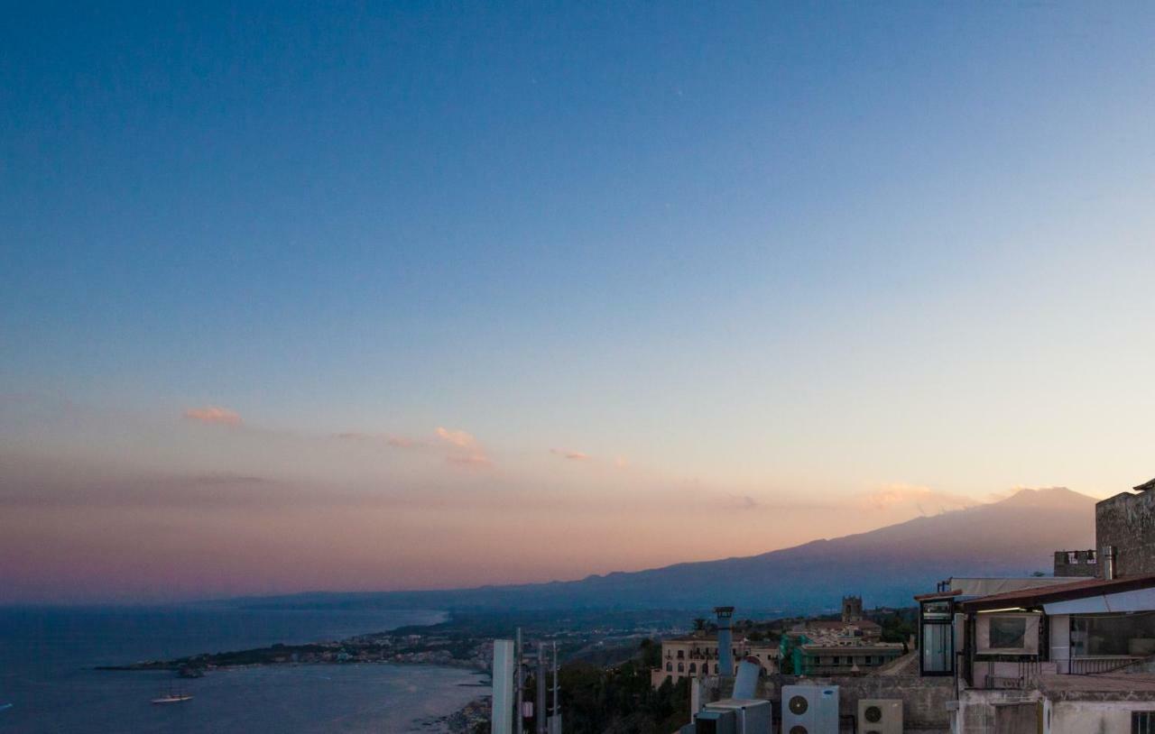 Skyline Appartament Taormina Buitenkant foto