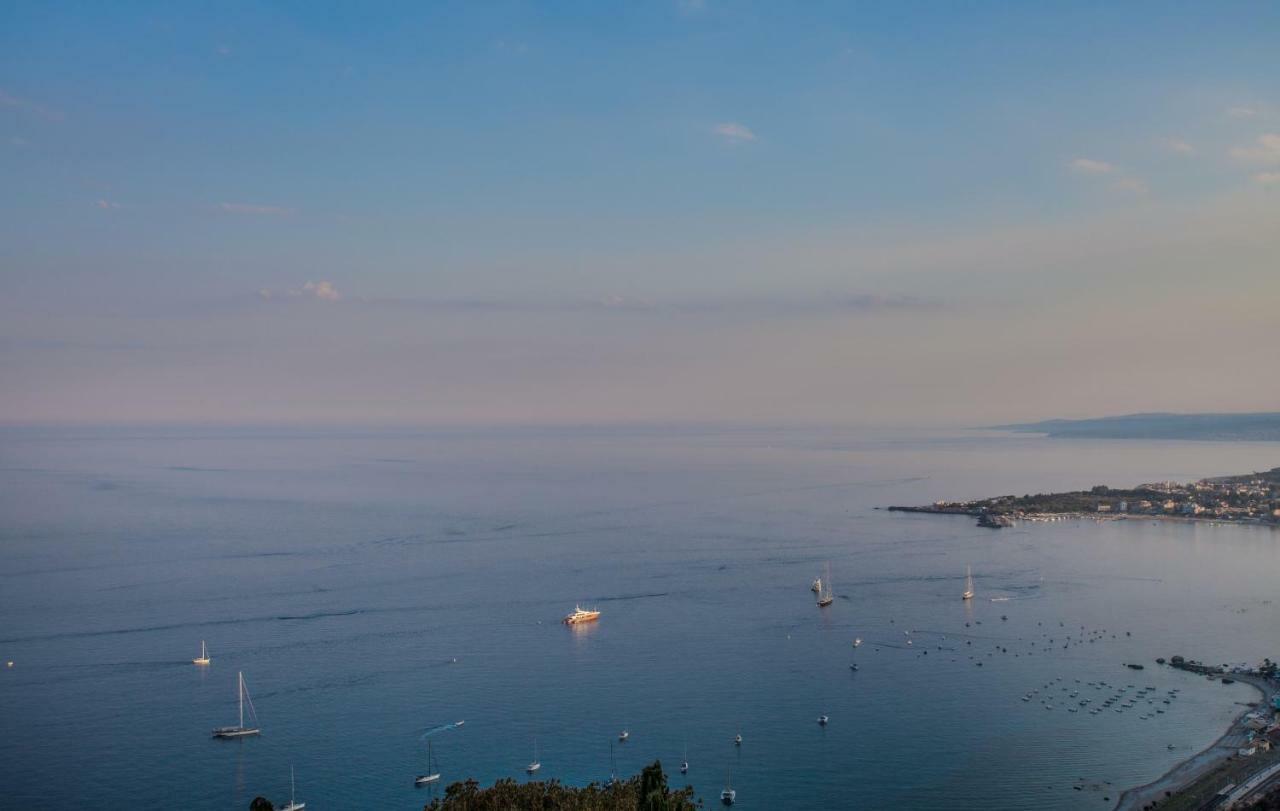 Skyline Appartament Taormina Buitenkant foto